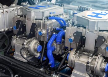 Hydrogen Fuel Cells: Near-Term Energy Breakthrough