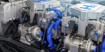 Hydrogen Fuel Cells: Near-Term Energy Breakthrough